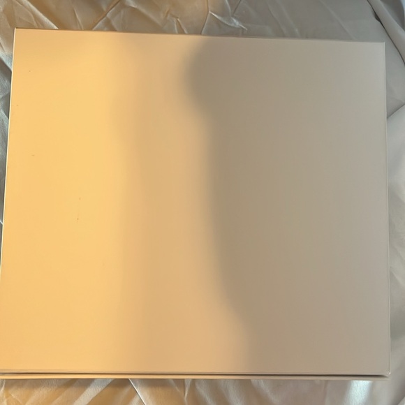 James Allen Empty Jewelry Box - Picture 3 of 3